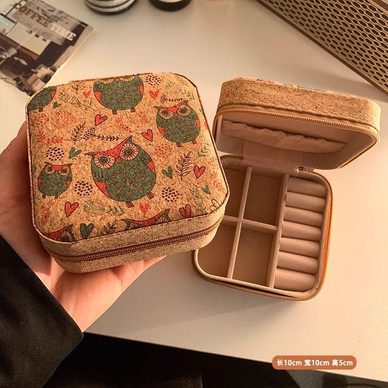 WEINEED Retro Cork Portable Jewelry Box, for Storing Earrings, Rings and Necklaces