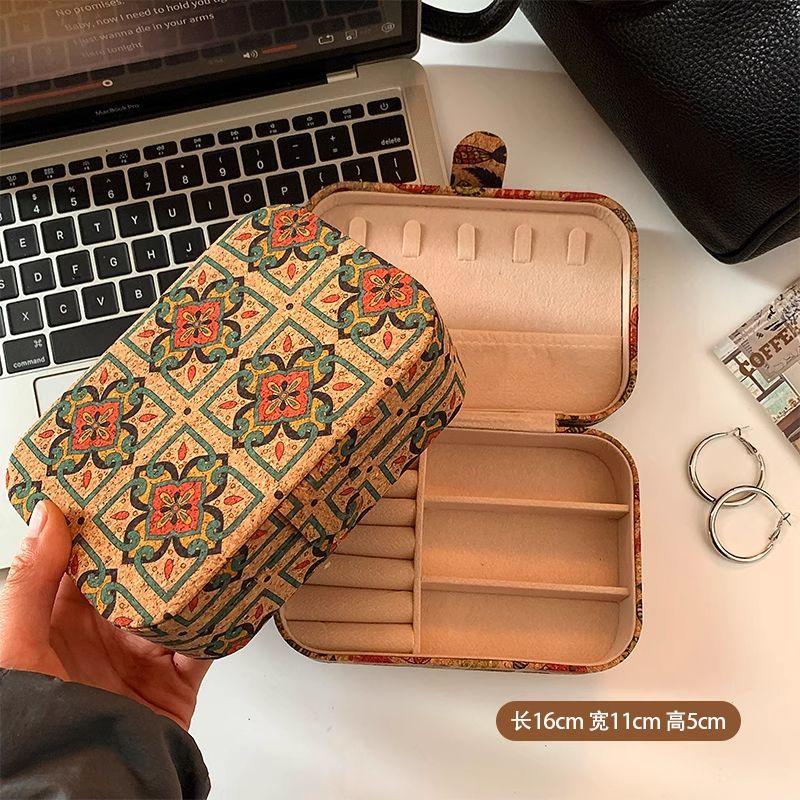 WEINEED Retro Cork Portable Jewelry Box, for Storing Earrings, Rings and Necklaces