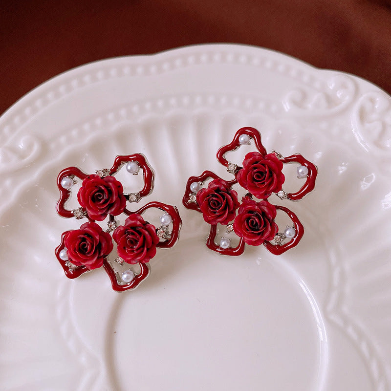 Silver Pin Earrings With Diamonds And Oil-dripping Flower And Pearl Earrings